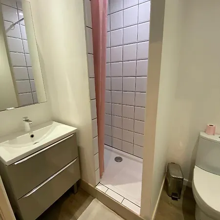 Au Bouquet Troyen - Wifi - Calme Et Tranquillite Apartment Troyes Exterior photo