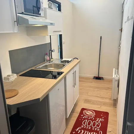 Au Bouquet Troyen - Wifi - Calme Et Tranquillite Apartment Troyes Exterior photo