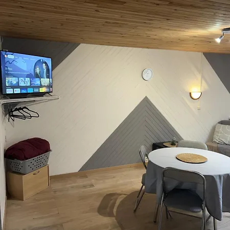 Au Bouquet Troyen - Wifi - Calme Et Tranquillite Apartment Troyes Exterior photo